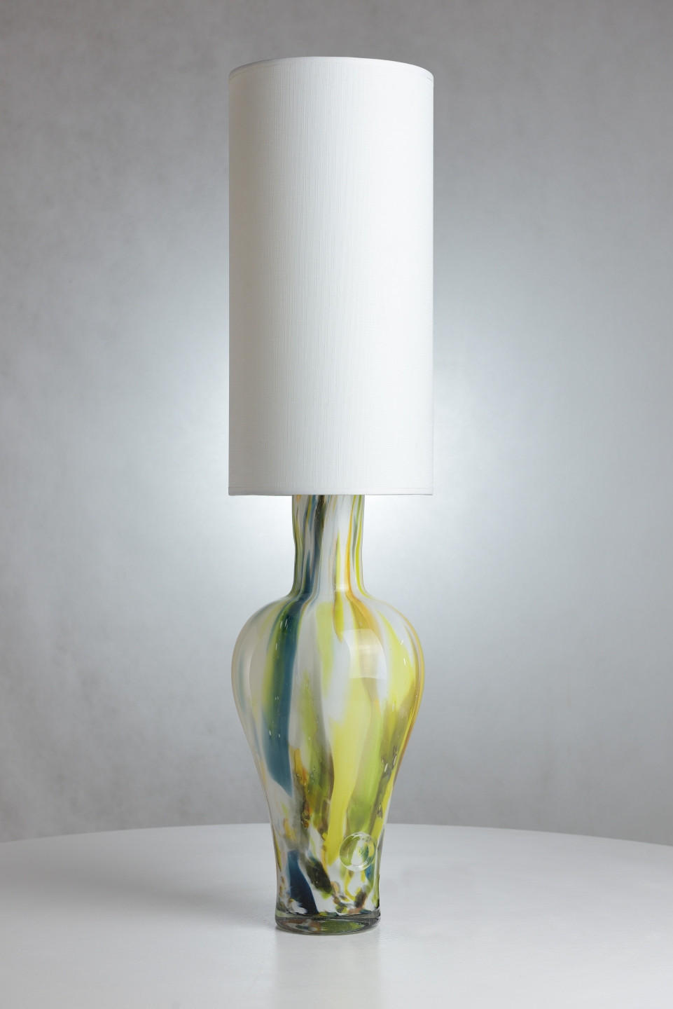Lampa stołowa szklana z białym abażurem APOLLO LGH0591 - 2 - gie el