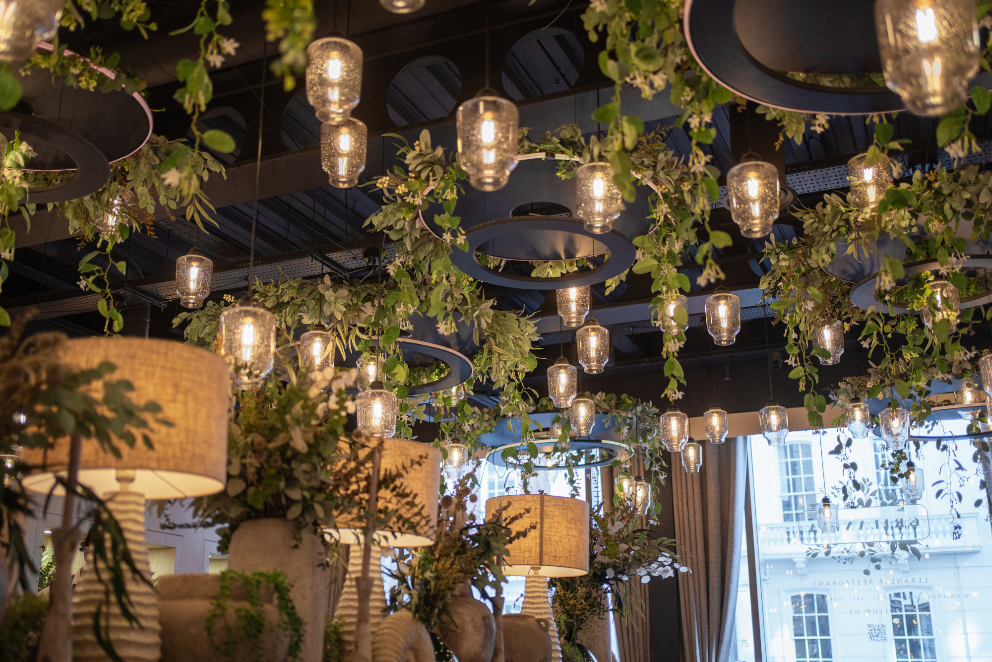 cosy lighting for restaurants